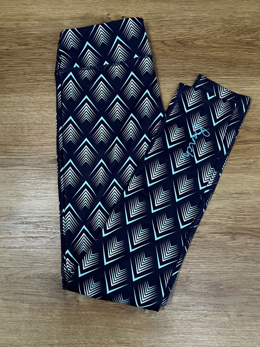 Bench Womens Geometric Print Leggings Size M Blue Pink Athletic Yoga Pants